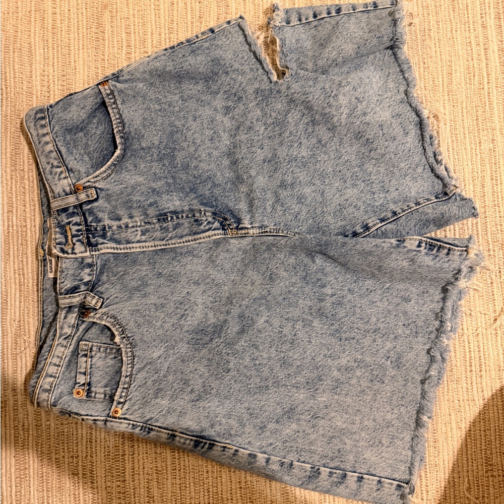 Garage Denim - Cut Off shorts.